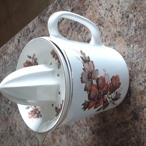 Awesome vintage Lord Nelson- whisper collection juicer w measurements